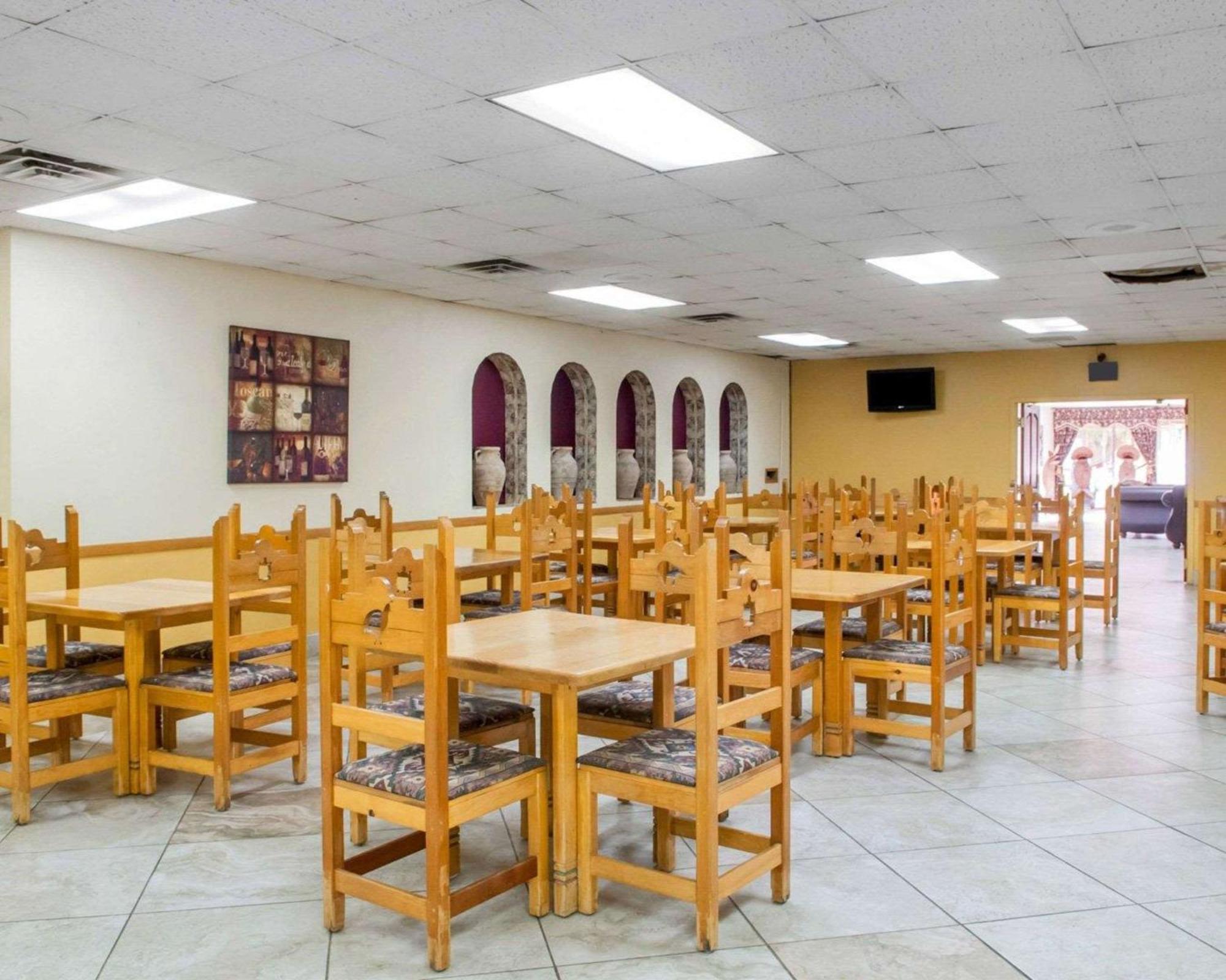 Econo Lodge Carlsbad Caverns Area ภายนอก รูปภาพ