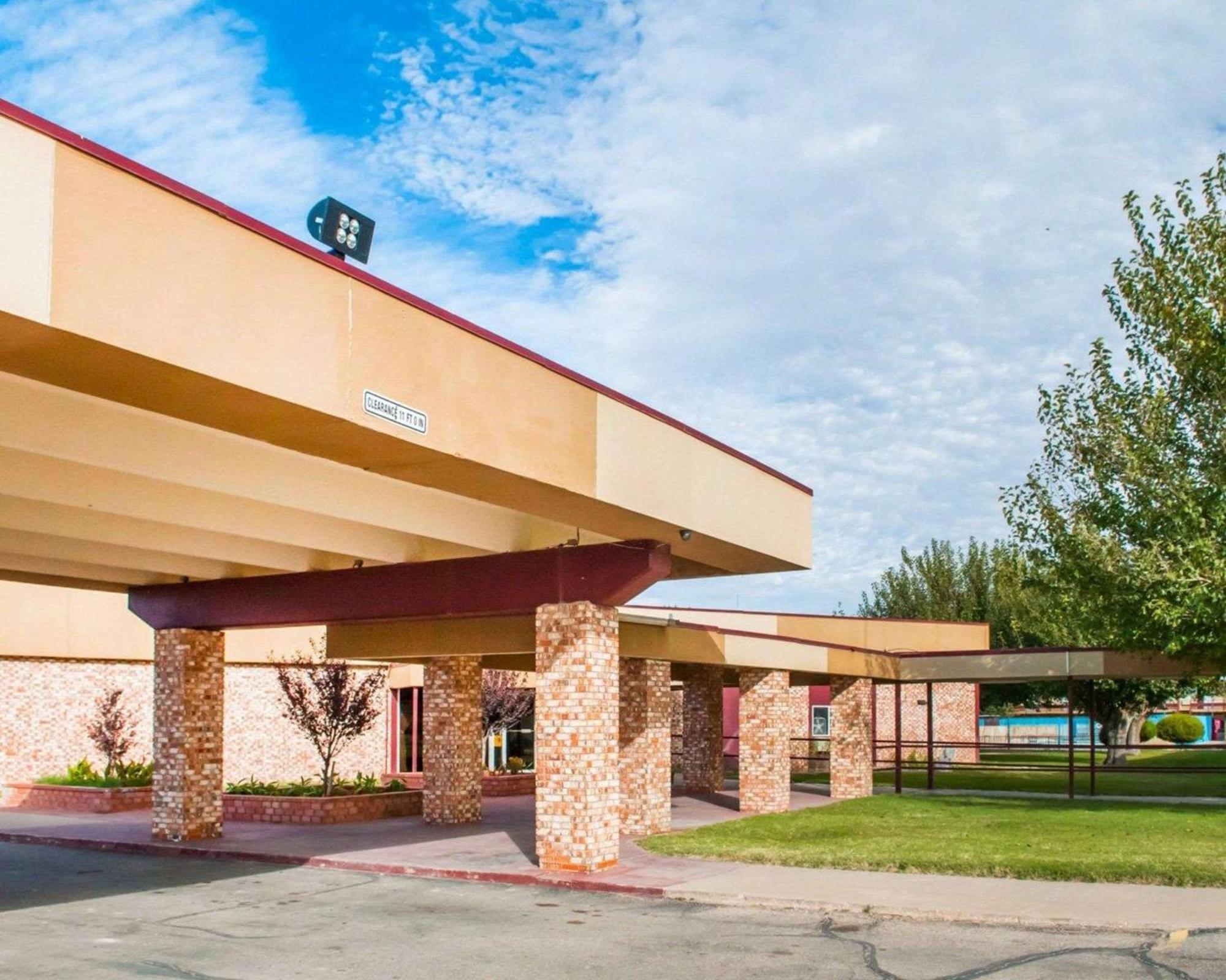 Econo Lodge Carlsbad Caverns Area ภายนอก รูปภาพ