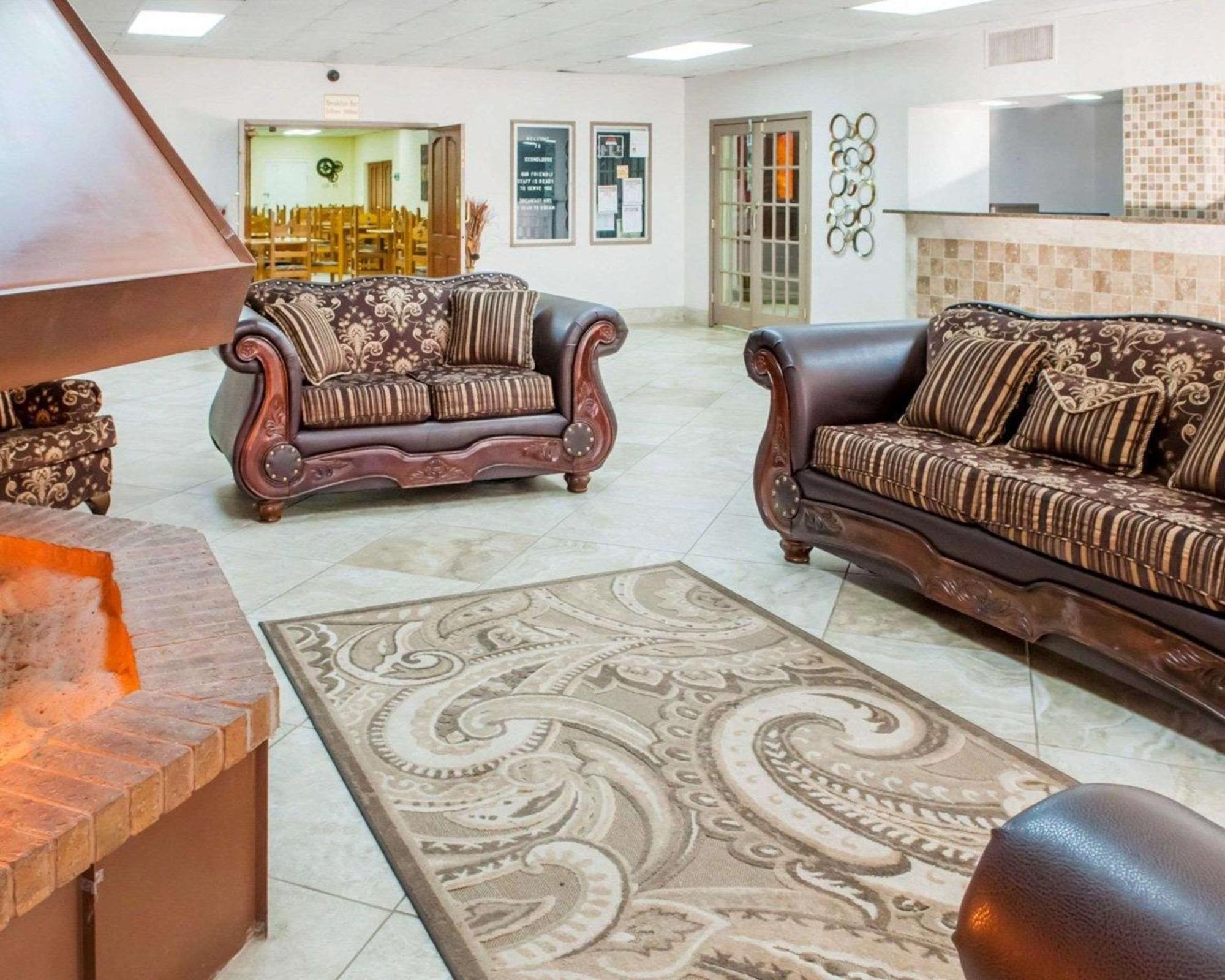 Econo Lodge Carlsbad Caverns Area ภายนอก รูปภาพ