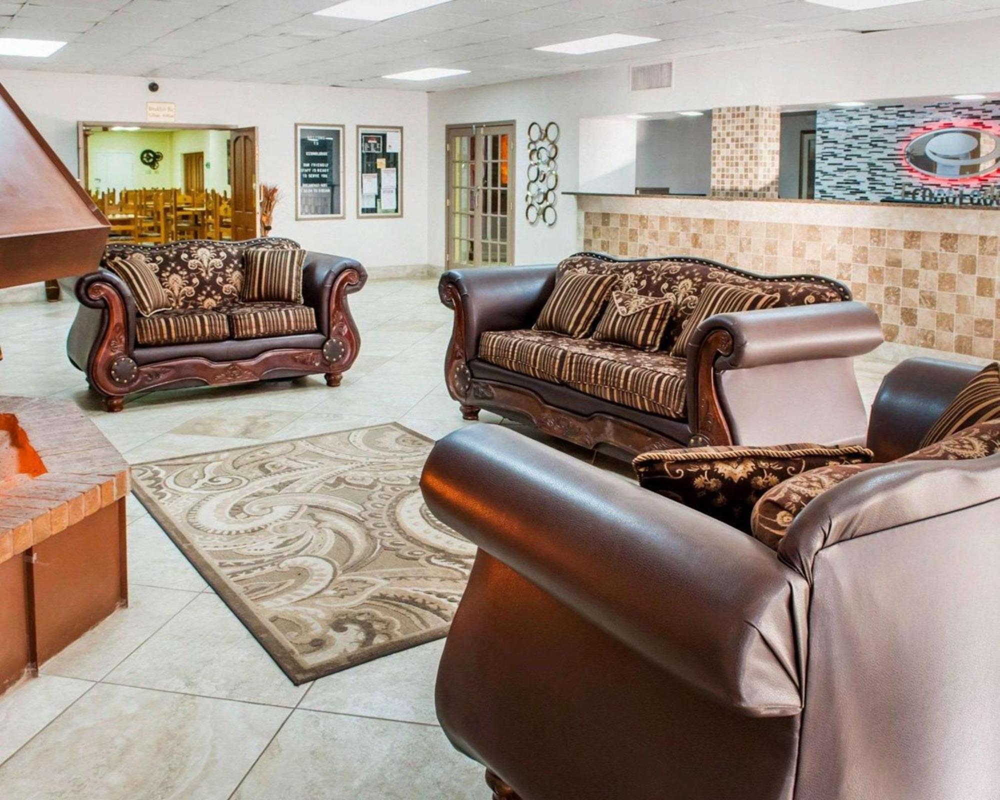 Econo Lodge Carlsbad Caverns Area ภายนอก รูปภาพ