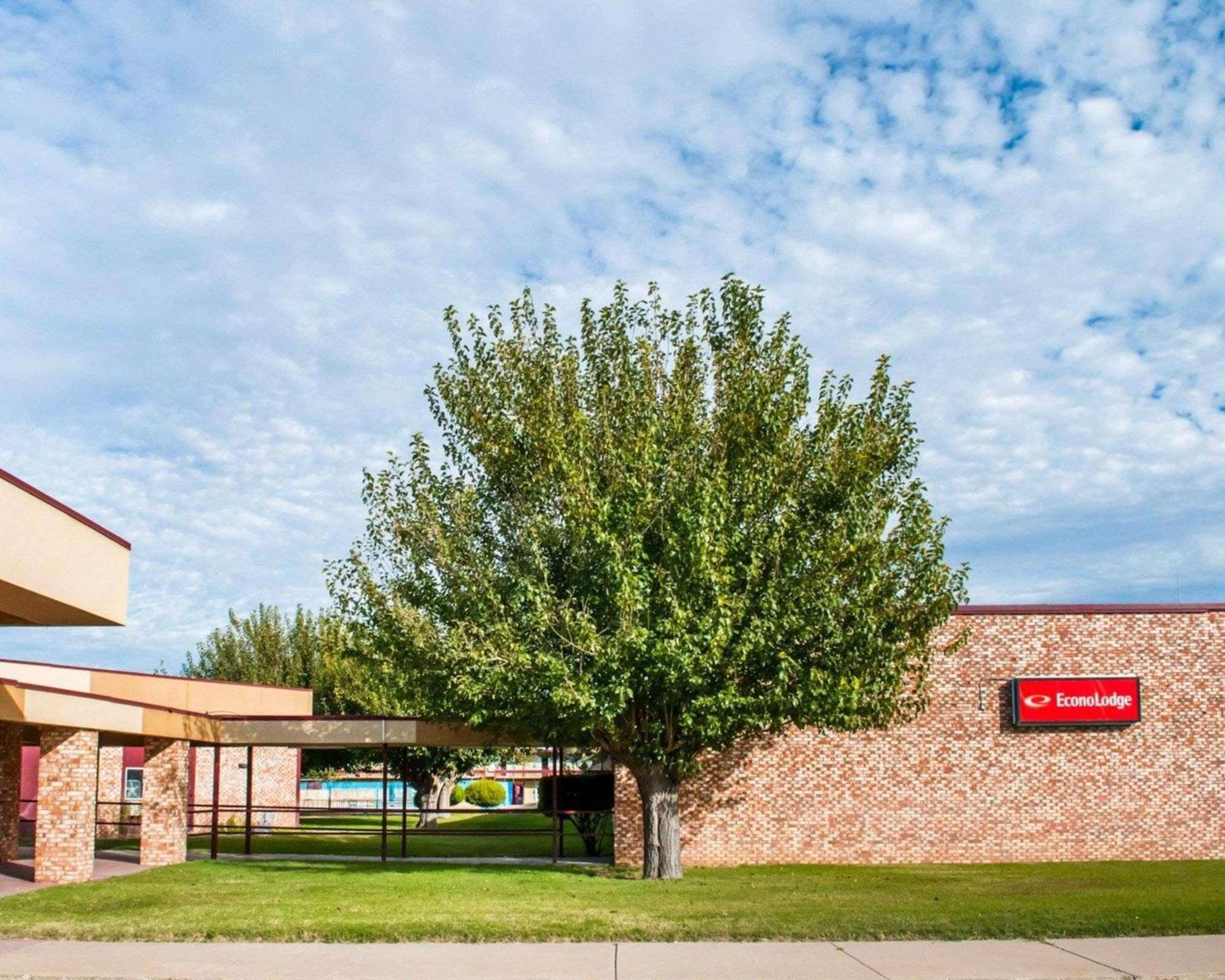 Econo Lodge Carlsbad Caverns Area ภายนอก รูปภาพ