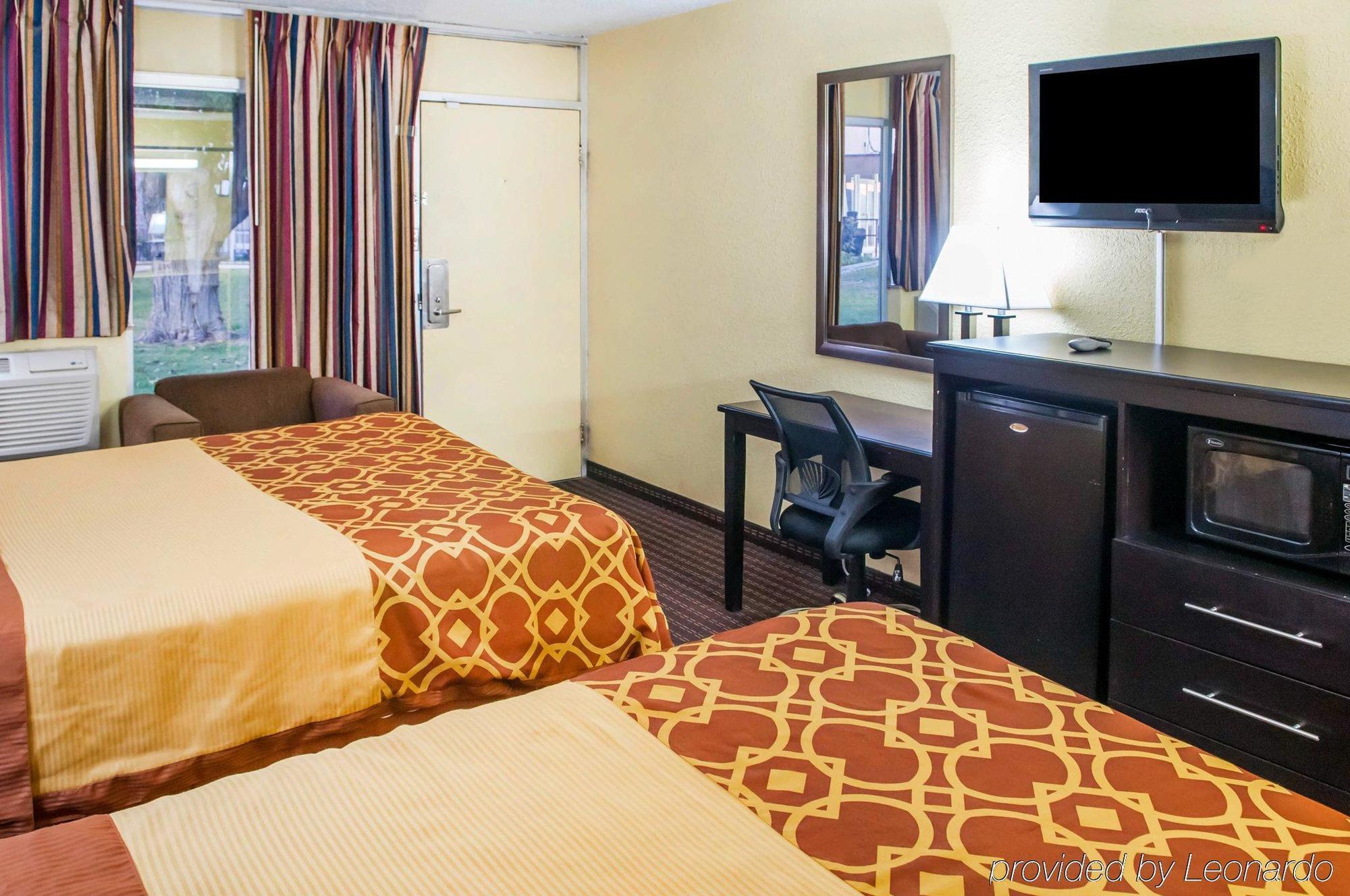 Econo Lodge Carlsbad Caverns Area ภายนอก รูปภาพ